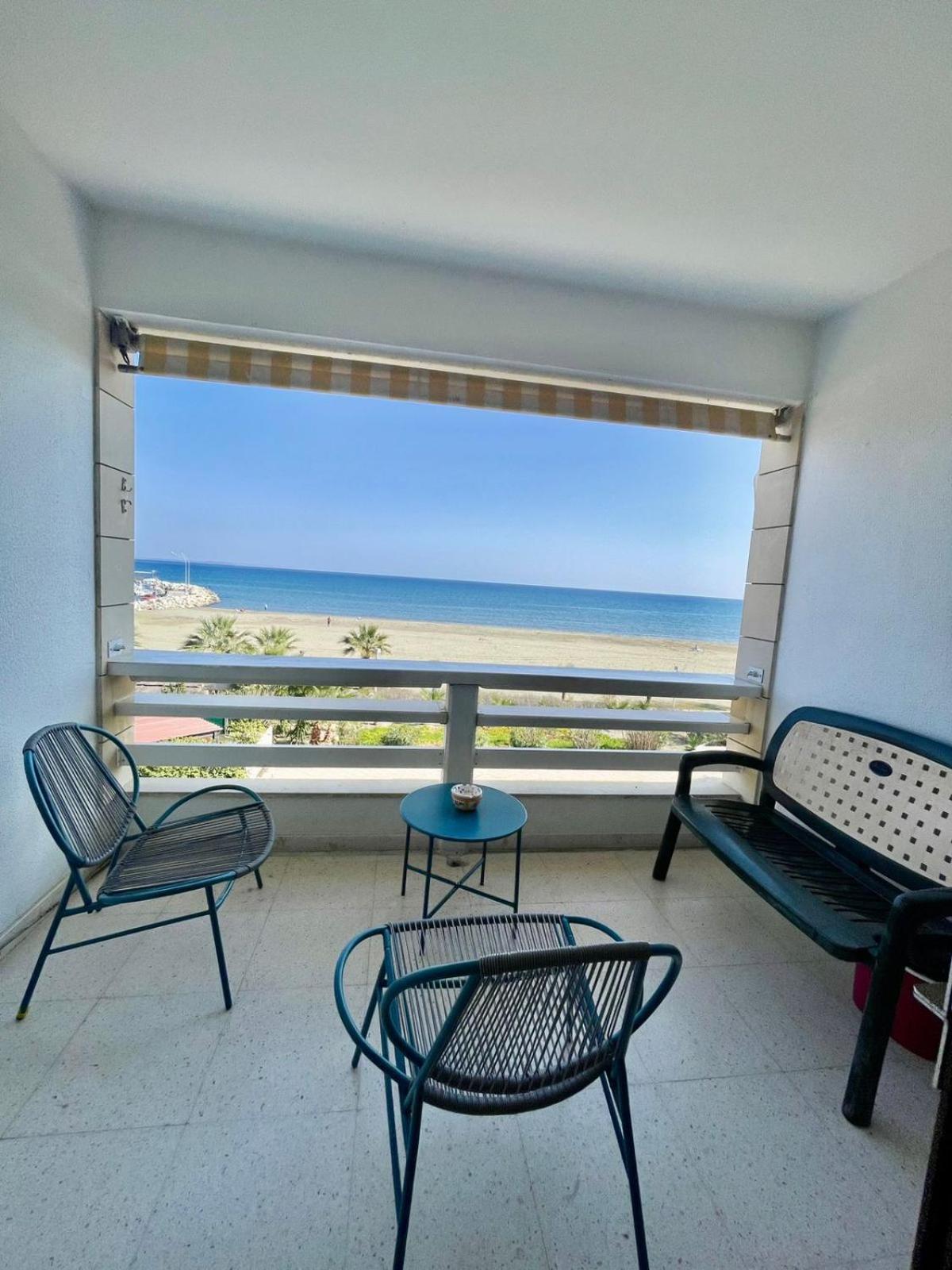 Sea View Suite In Makenzy Larnaca Extérieur photo