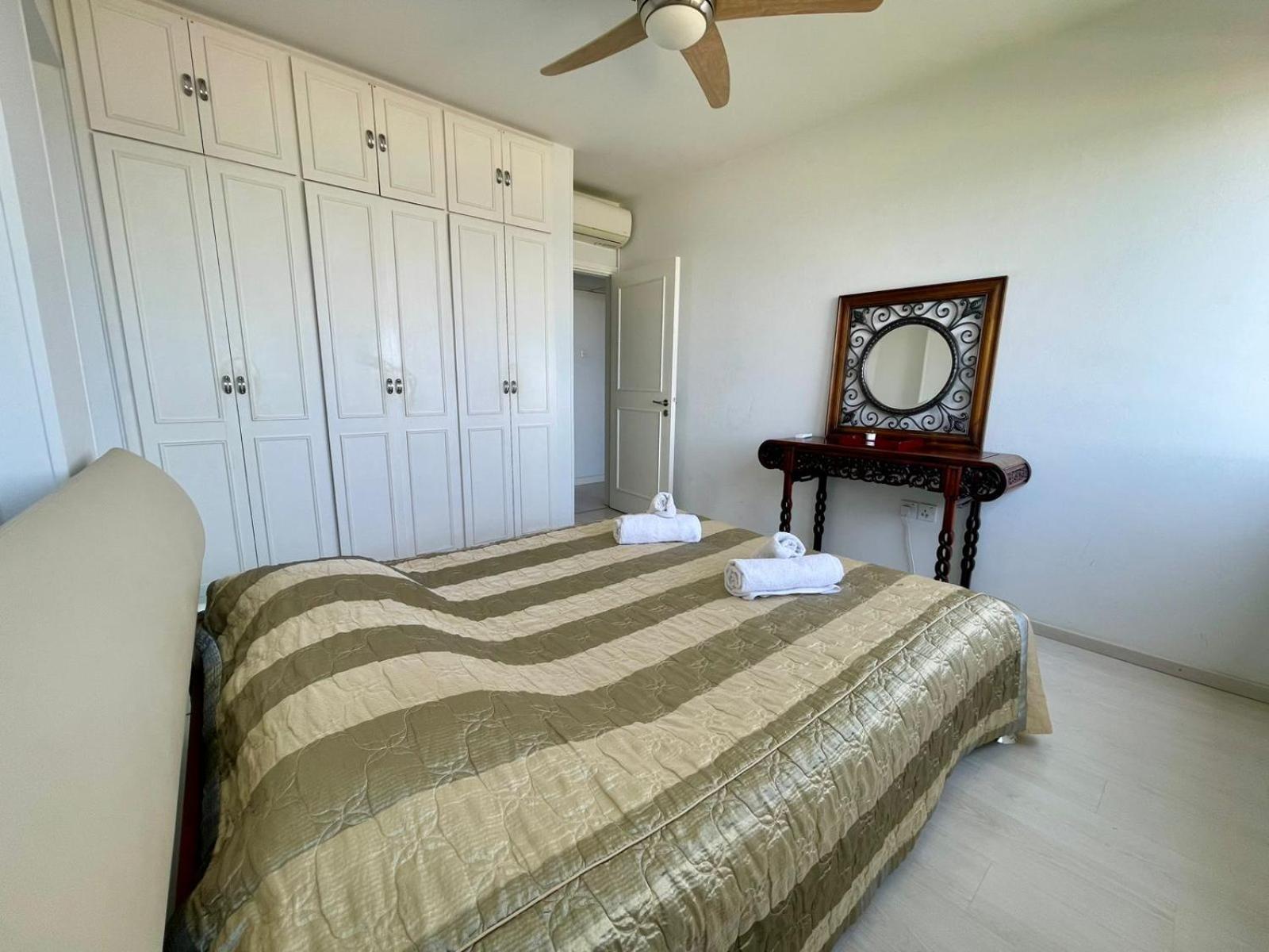 Sea View Suite In Makenzy Larnaca Extérieur photo